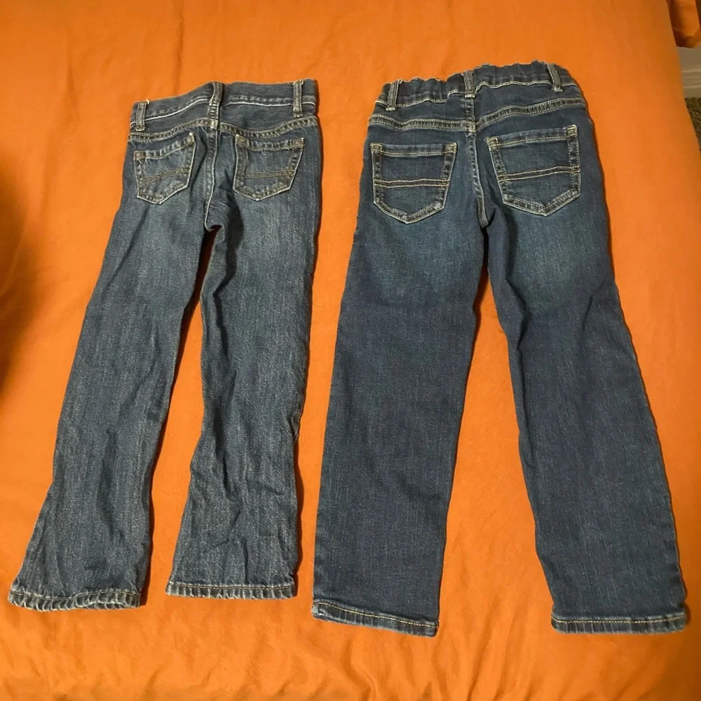 The Children's Place boys 5 slim bootcut and straight dark wash jeans bundle